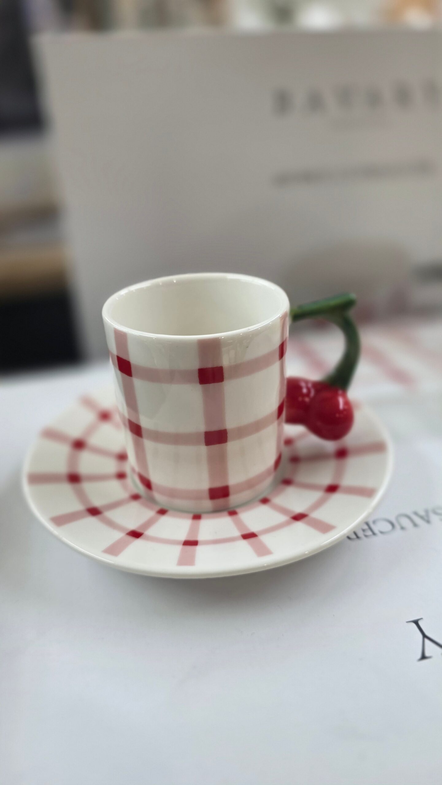 Service Cerise : 6 tasses à café et 6 sous-tasses