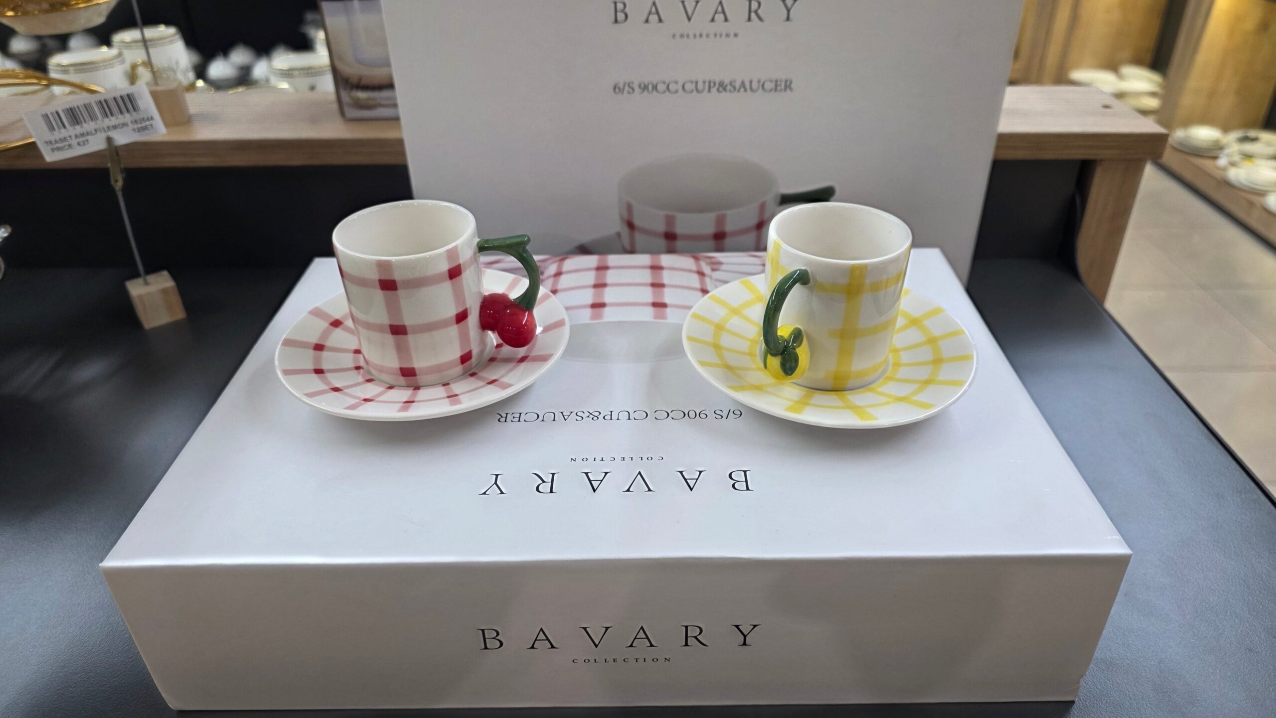 Service Cerise : 6 tasses à café et 6 sous-tasses – Image 2